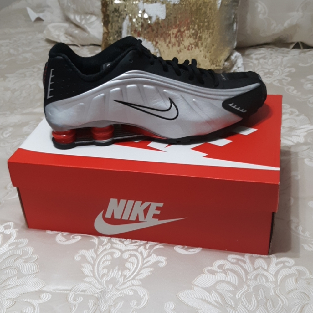 Nike shox
